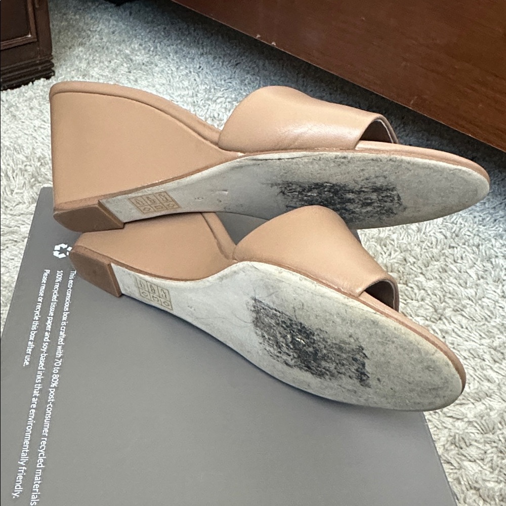 Jeffrey Campbell Nude Women's Mules - Picture 5 of 5